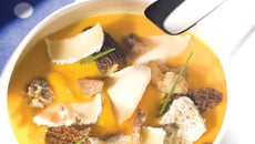 Velouté automnal de courge Butternut, morilles et Chavignol