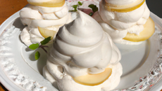 Pommes en Meringue Glacée