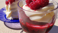 Parfait glacé à la framboise et au mascarpone