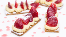 Sticks sablés à la fraise