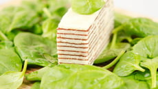 Millefeuille de Cantal entre-deux et jambon d'Auvergne