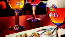 Tartare de noix de coquilles Saint-Jacques aux noisettes, parmesan et roquette