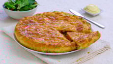 Tourte provençale au thon, légumes d'été et Mayonnaise de Dijon®