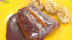 Pavé de venaison, sauce au vin rouge