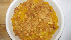 Crumble de pêche aux palets bretons