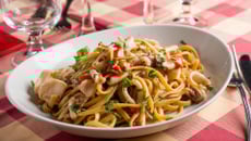 Spaghetti au ragoût de petits calmars