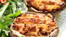 Champignons farcis à la courgette jaune, chorizo et Philadelphia