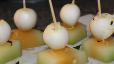 Brochettes de melon et sa suite