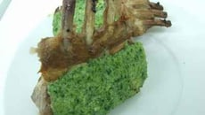 Carré d'agneau aux herbes