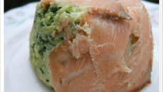 Timbales de courgettes au saumon