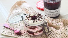 Forêt noire revisitée en bocal