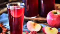 Compote de pomme à l'hibiscus/bissap