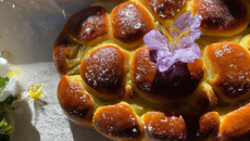Brioche salée en fleurs à partager entre amis