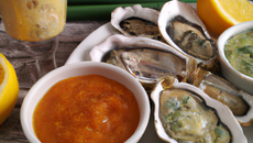 Huîtres crues et ses sauces