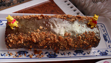 Bûche façonnée en gâteau roulé