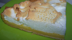 Tarte au citron meringuée : harmonie des couleurs et des saveurs