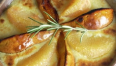 Gratin de pamplemousses aux poires et romarin