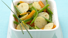 Salade minute de légumes croquants au balsamique et citron