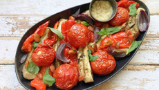 Escalivada de poivrons, aubergines et tomates grillées