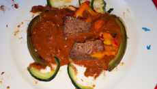 Filet de bœuf paprika, coco et concombre