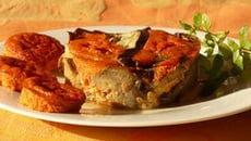 Charlottes d'aubergines et poivrons, cœur de chèvre fondant