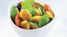 Salade de polenta comté et basilic aux légumes