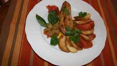 Foie gras poêlé aux pommes et son miel de pomelos