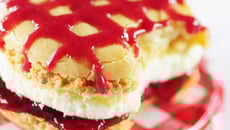 Macaron Vanille-Fraise