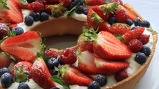 Tarte à trou aux fruits rouges