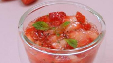 Fraises à la menthe et au citron caviar