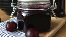 Forêt noire et sa confiture de cerise maison