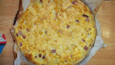 Quiche au maïs, dés de jambon & dés d'oignons
