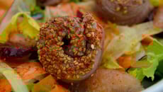 Salade d'aiguillettes de canard au sésame et pamplemousse