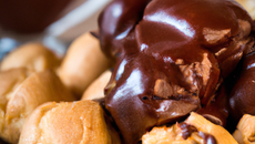 Profiteroles au chocolat traditionnelles
