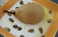 Poire au safran et son yaourt au miel