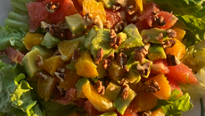 Salade d'avocat et d'agrumes