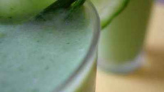 Velouté glacé de riquette et concombre