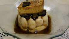 Foie gras des Landes aux haricots de Soissons et truffes noires