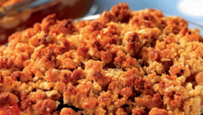 Crumble bananes abricots et raisins blonds