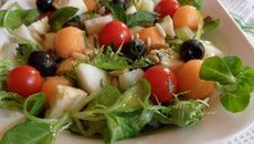 Méli mélo d'été au melon et mozzarella