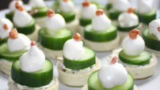 Petits amuse-bouches gourmants au boursin et au concombre