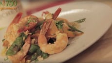 Wok de crevette aux cacahuètes