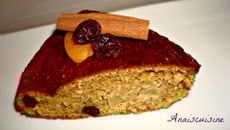 Gâteau moelleux aux cranberries, poires, son d'avoine, sans beurre