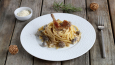 Linguine en sauce aux cailles et morilles