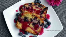 Cake aux myrtilles et son coulis