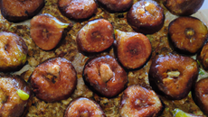 Figues rôties aux amandes mielleuses