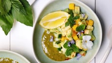 Tartare de concombres de France, avocat et mangue