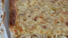 Tarte à l'oignon crémeuse