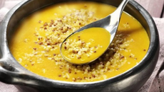 Soupe de potimarron au quinoa gourmand