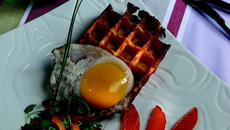 Gaufre de Chérie avec sa julienne de saumon facile